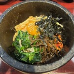 開花苑 茅場町店 - 石焼きビビンパ（￥880税込）