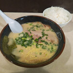 博多ラーメン 長浜や 池袋店 - 