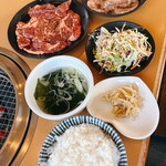 ソウル亭Ⅱ炭焼 - 壷漬けカルビ定食(セット達)＋花椒タン