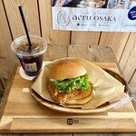 トトバーガー - トトバーガー マグロ、アイスコーヒー