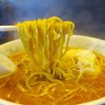 さっぽろ純連 - 森住製麺の中太縮れ麺