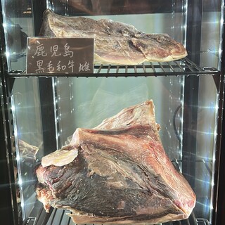 滋賀「サカエヤ」熟成肉×箕面オステリア。極上の肉体験を。