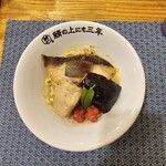 鯖の上にも三年 - 