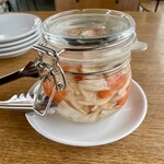 PIZZERIA BOSSO - 美味しいサービスのピクルス　甘さ控えめ酸味強