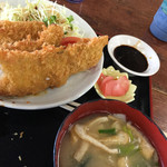 寿司と魚料理魚々や - 魚フライ定食  930円