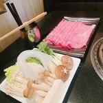 しゃぶしゃぶ すき焼き 焼肉　兜　奥座 - 