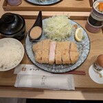 覚王山とんかつ わだ福 - 