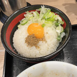 ラーメン　九龍 - 魚粉ネギ卵めし