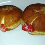 ダンマルシェ - 料理写真:イチゴの生ドーナツ