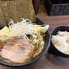 横浜家系らーめん 三元 北大前店