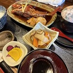 旬菜の味わい がら里 - 