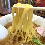  とんとんラーメン  - 麺のアップ！