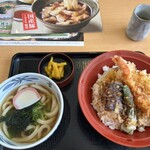 久兵衛屋 八王子めじろ台 - 私共の、ランチメニュー、海老天丼セットでございます。(⸝⸝⸝⸝∀照⸝⸝⸝⸝)