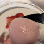 ヘイフンテラス - いちごミルクタピオカが甘酸っぱい