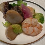 ヘイフンテラス - エビぷりぷり、まこも茸に味が染みて美味しかった