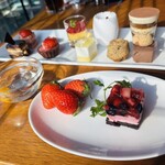 343565044 - スイーツをアフタヌーンティーのように並べてみました