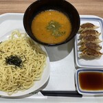 リンガーハット - 料理写真:海老つけめん　麺1.5倍　餃子5個