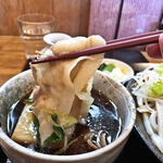 笑乃讃 - 具は、豚バラ肉、油揚げ、長ねぎ。。。