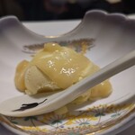 癒しの宿 鷹勝 - アイスクリーム　自家製芋ジャムかけ