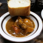 庚申酒場 - カレーは少し辛めな仕上がり