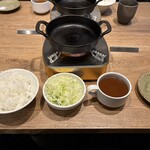 挽きたて和牛レアカツ ザ・メンチ - 