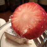 喫茶キナザッカ - いちごも瑞々しい！