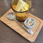 四川 郷土菜 シャンバァロウ - 黒胡麻ぷりん