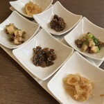 四川 郷土菜 シャンバァロウ - 前菜3種