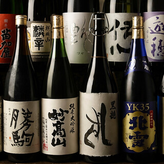 定番ドリンクから韓国酒まで！お好みのお酒をどうぞ。