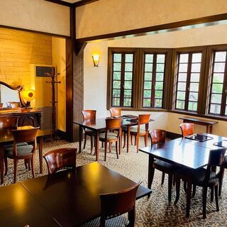 接待や大切な人との会食に最適な洗練された上質空間