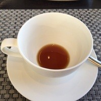 R restaurant & bar - ランチセットのコーヒー。器が大きく量が多くて嬉しい。これは飲んじゃった後に思い出して撮りましたすいません(^_^;)
