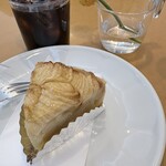 マダム ボンボニエール - アップルパイ最高