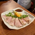 肴蔵 - 県産マグロ カマトロのたたき