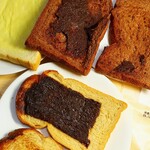 オーカワパン - シュガートースト148円/コーヒーサンド138円/ブラックコーヒー158円