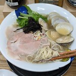 おダシと銀しゃり 中華そば 三ノル - 