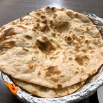 アルムスタファーマスジド - 香ばしいロティ