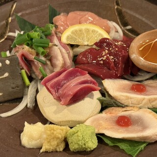 淡路どりと知覧どりの刺身盛り合わせ♪