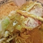 麺家 ぶんすけ - 粉チーズに塗れた豚叉焼の旨さ！