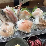 めしや　大磯港 - 