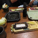 串の坊 - 料理写真:お通しと器