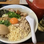 こんこ屋 - 料理写真:豚まぜうどん？　期間限定　並盛り