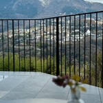 HAKONE NICA - 今日の強羅宮城野の朝はあいにく曇り空に。富士山のてっぺんは拝めなかった。