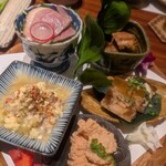薄野 肉海鮮爐端 芯々
