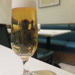 レ・フルシェット - 生ビールは、プレミアムモルツ。　￥500