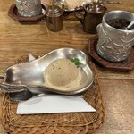 COFFEE HALL くぐつ草 - 