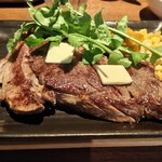 ハンバーグ・ステーキ&J - 店長さんが特別にルッコラを合わせてくれました☆