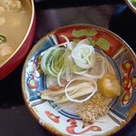 レストラン首里杜 - 薬味(ニンニクが珍しい)