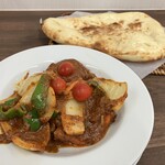 Cafe NEW DELHI - チリチキン<超激辛>,ナン