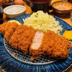 トンカツ ツキウマ 神山町 - 