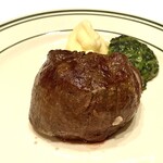 ベンジャミンステーキハウス 東京ガーデンテラス紀尾井町 - マッシュポテトとクリームスピナッチもお肉と最高の組合せ